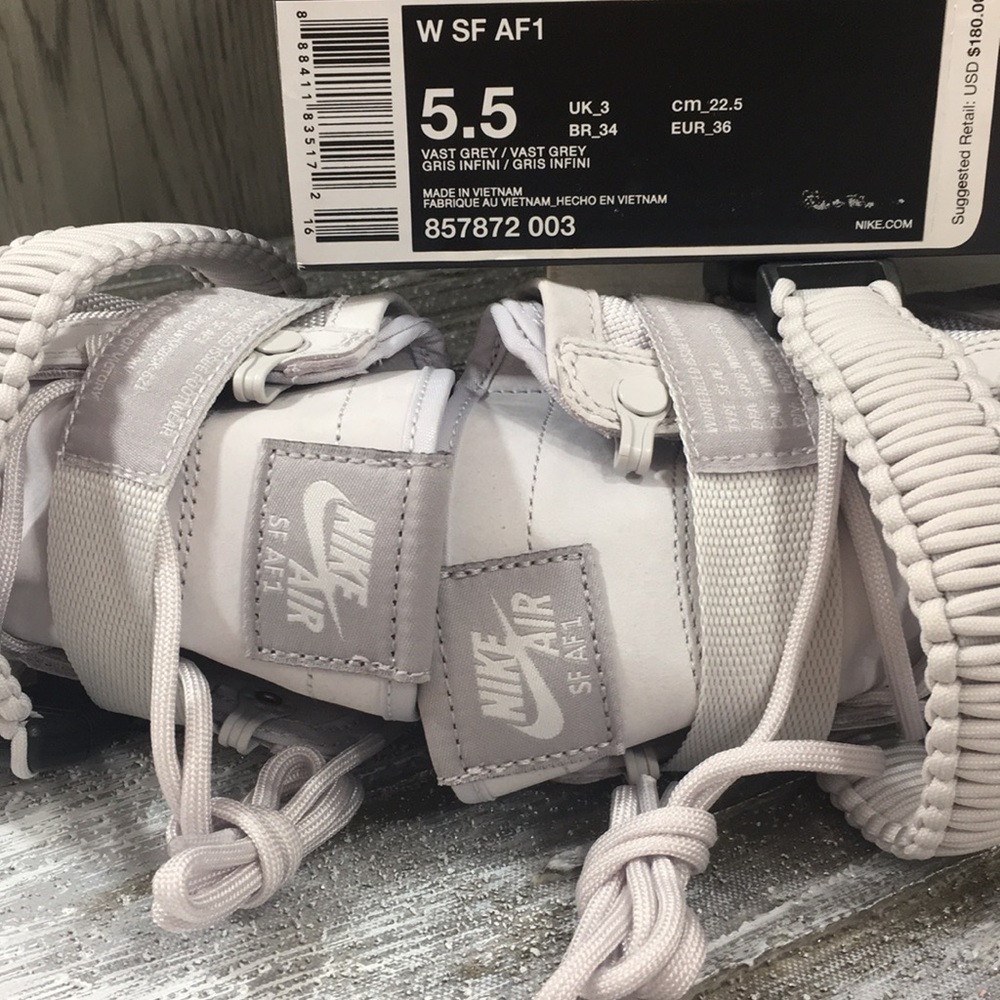 NIKE W SF AF1 vast grey/vast grey - Picture 8 of 8